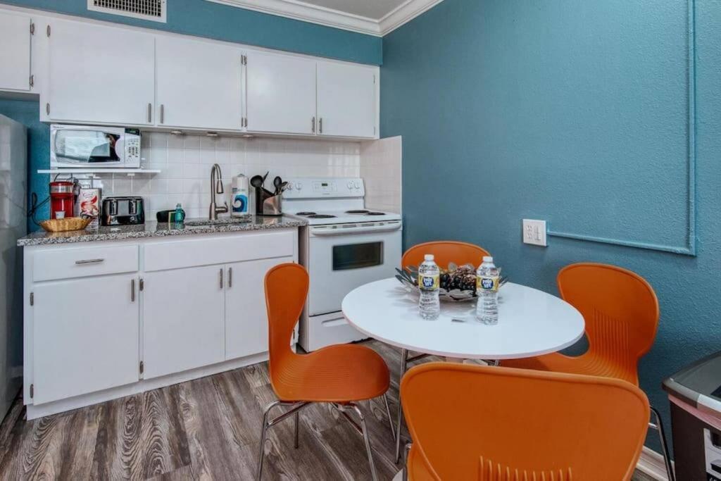 Sunset Beach Suites Of Madeira Beach! Pet Friendly Summer Getaway! Steps To Beach! - Suite 10 St. Pete Beach Εξωτερικό φωτογραφία