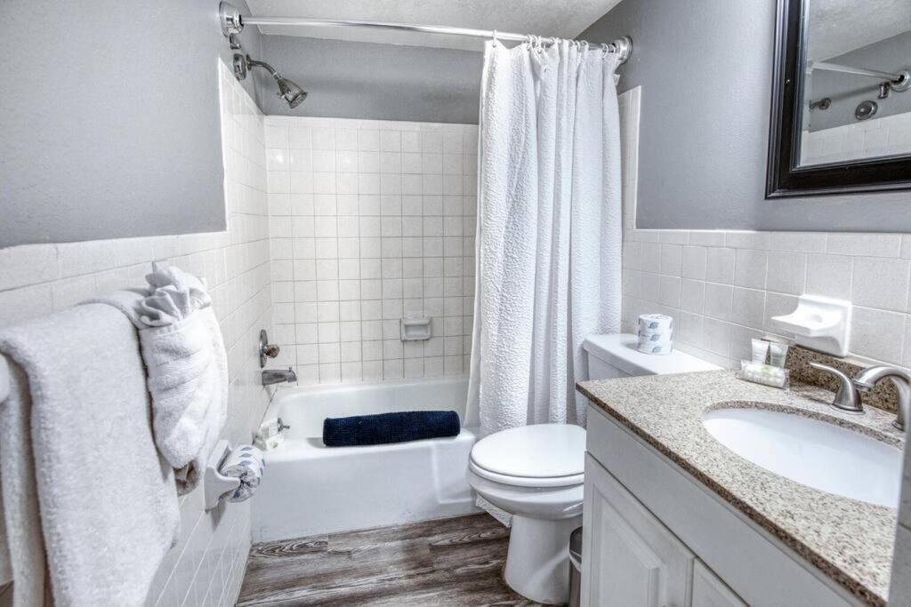 Sunset Beach Suites Of Madeira Beach! Pet Friendly Summer Getaway! Steps To Beach! - Suite 10 St. Pete Beach Εξωτερικό φωτογραφία